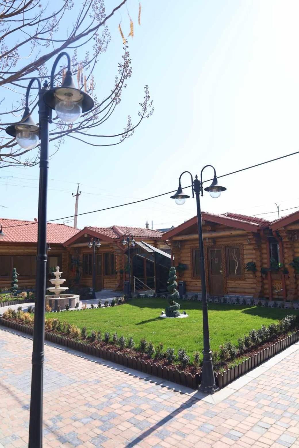Tnak Hotel Jerevan Eksteriør bilde